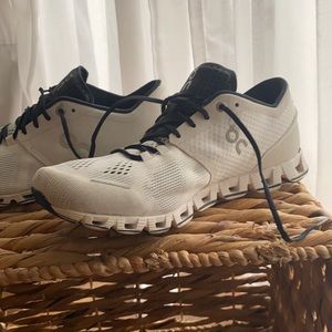 On Cloud X Sneakers size 9.5